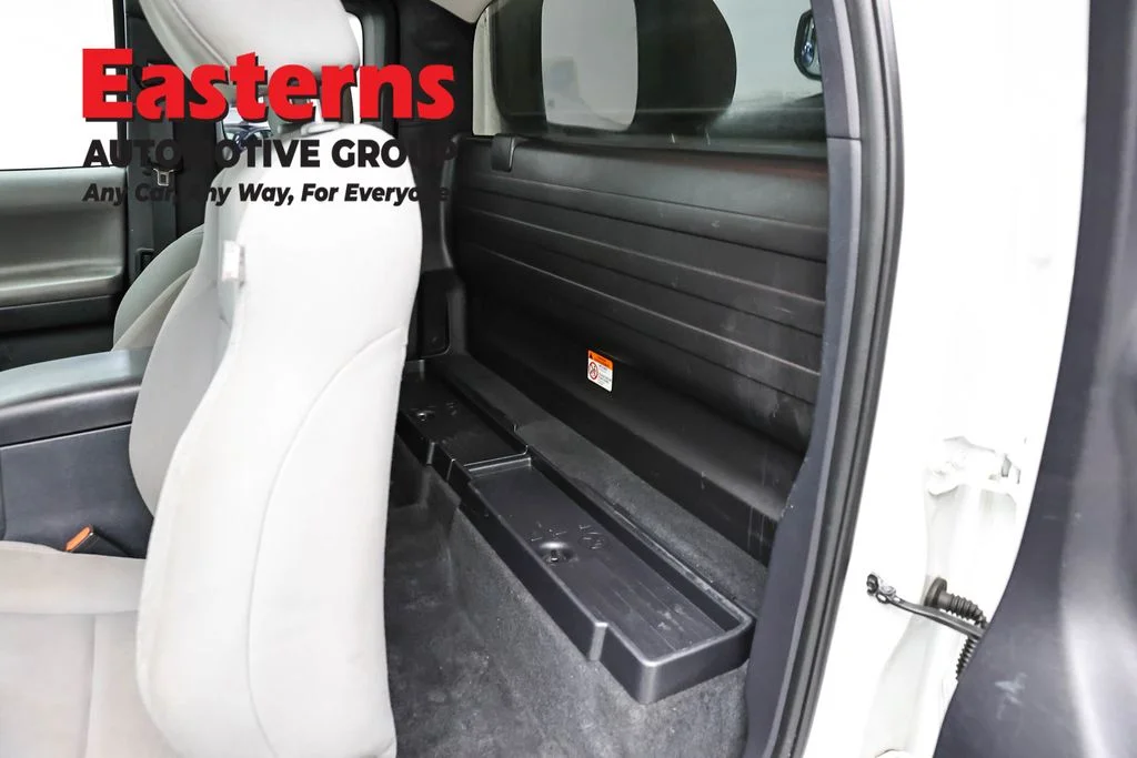 Used 2019 White Toyota SR image 20