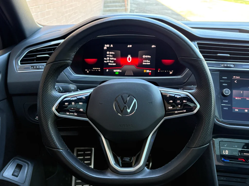 Used 2022 Platinum Gray Metallic Volkswagen SE R-Line Black image 14