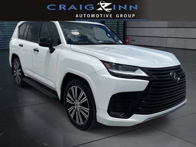 2025 Lexus LX 600 700h Luxury's photo