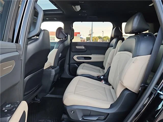 New 2027 Ebony Black KIA EX All-Wheel Drive image 9