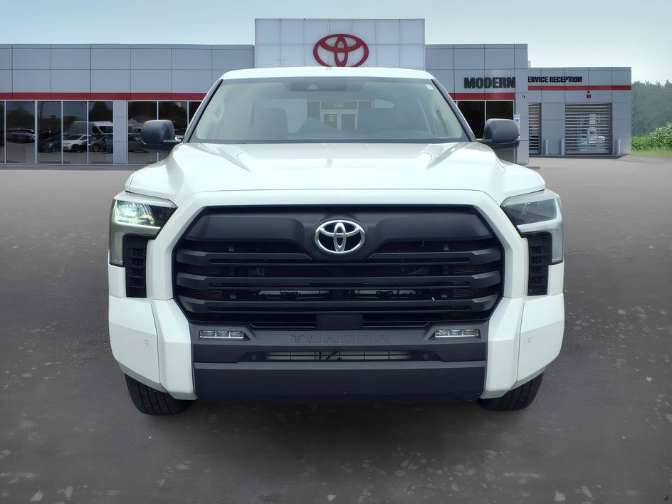 Used 2023 Ice Cap Toyota SR5 image 10