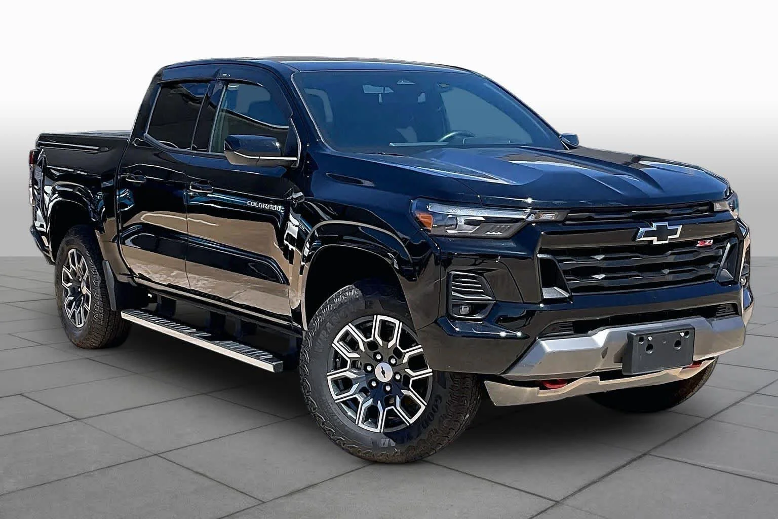 Used 2024 Black Chevrolet 4WD Z71 image 3
