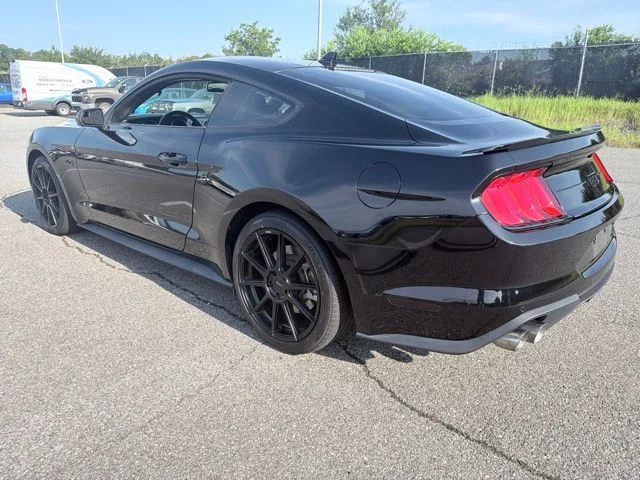 Used 2020 Black Ford GT image 5