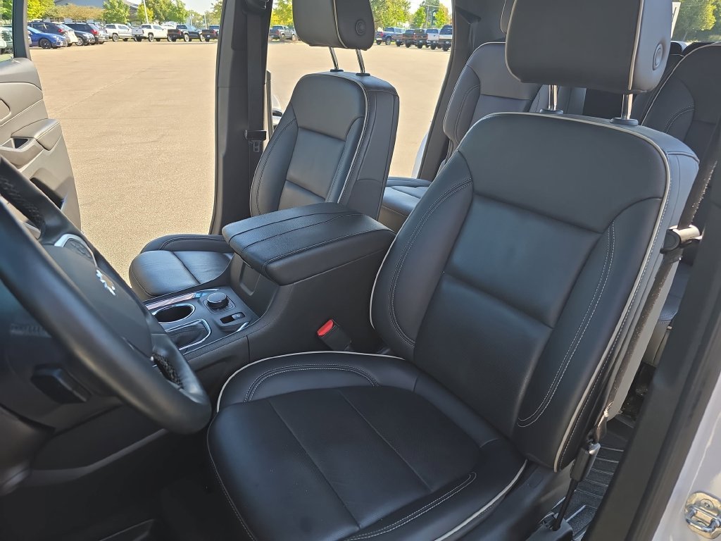 Used 2023 Beige Chevrolet Premier image 18