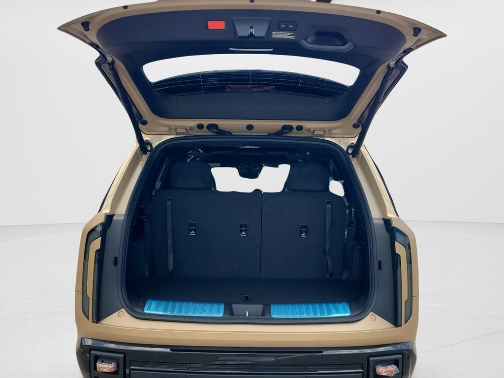 New 2027 Terrain Brown Matte Kia X-Pro SX Prestige image 9