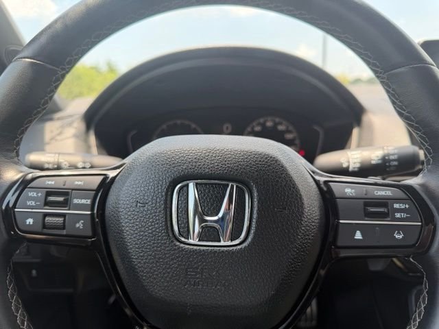 Used 2025  Honda Sport image 11