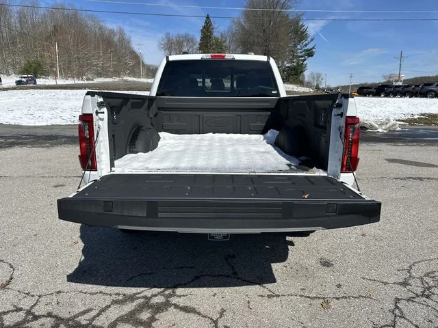 New 2024 Oxford White Ford XLT image 23
