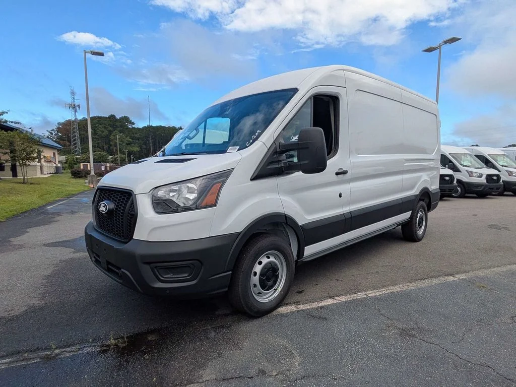 New 2027 White Ford Base image 8