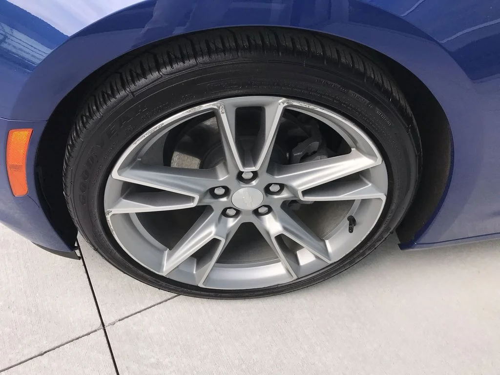 Used 2022 Blue Chevrolet 2LT image 10
