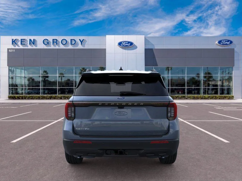 New 2026 Vapor Blue Metallic Ford Active image 6