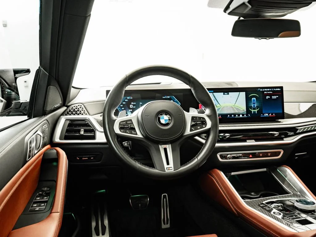 Used 2024 Skyscraper Grey Metallic BMW M60i image 32