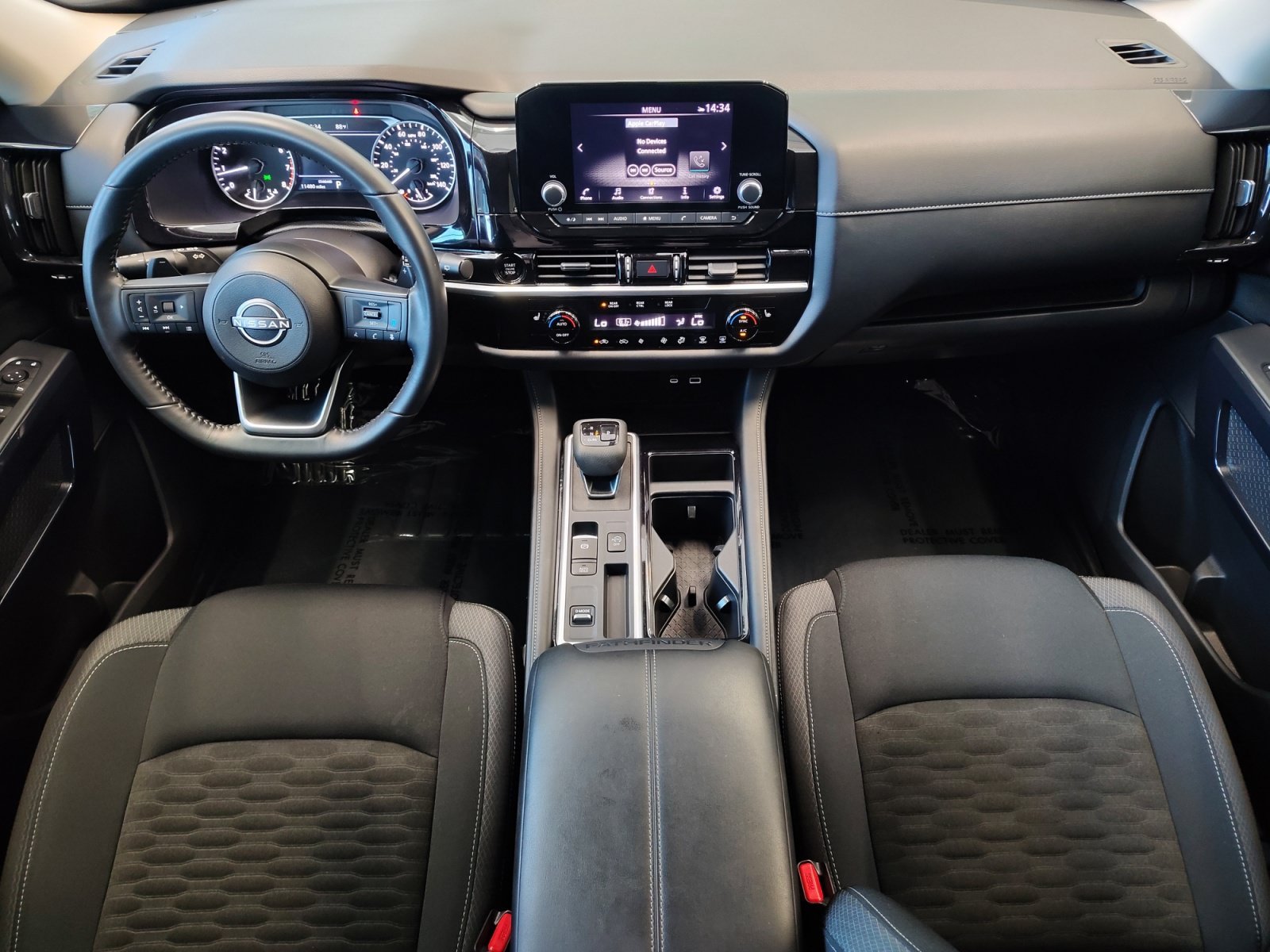Used 2025 Super Black Nissan SV image 3