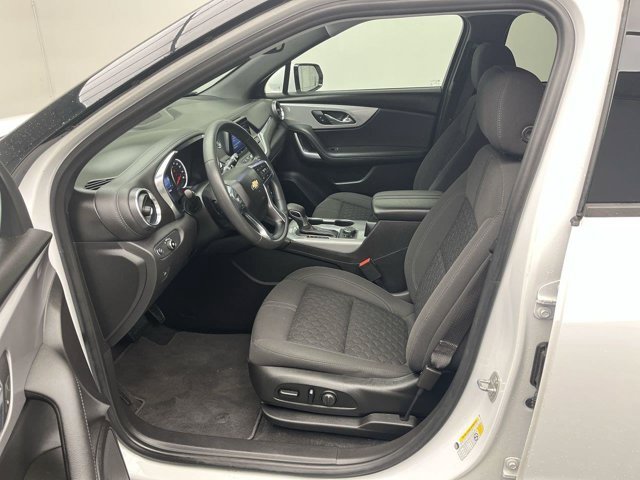 Used 2021 Summit White Chevrolet LT image 3