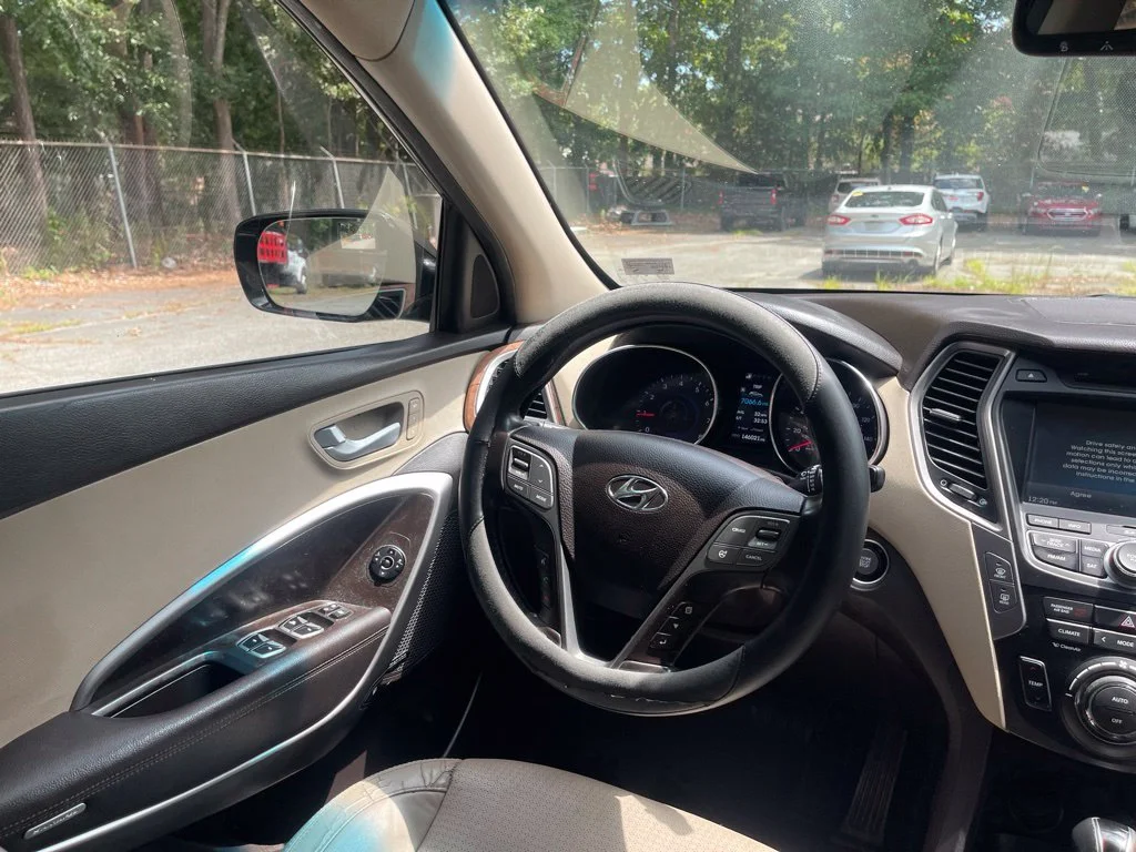 Used 2014 Brown Hyundai Base image 8