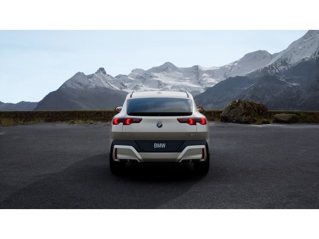 New 2027 Dune Grey Metallic BMW xDrive28i image 5
