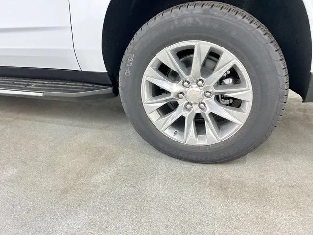 New 2026 Polar White Tricoat Chevrolet Premier image 5