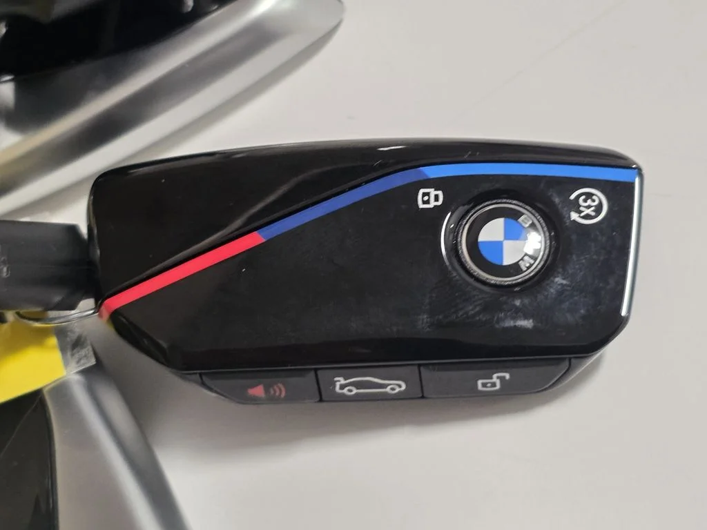 New 2027 Dravit Grey Metallic BMW M60i image 27