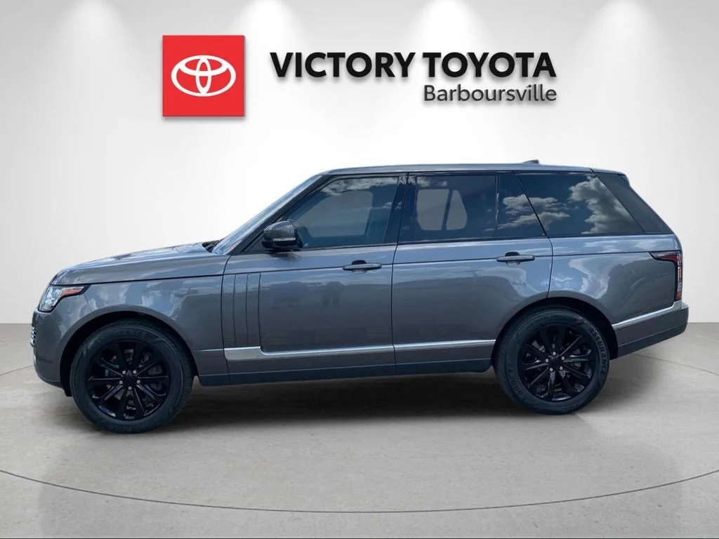 Used 2017  Land Rover 3.0L V6 Supercharged HSE image 2