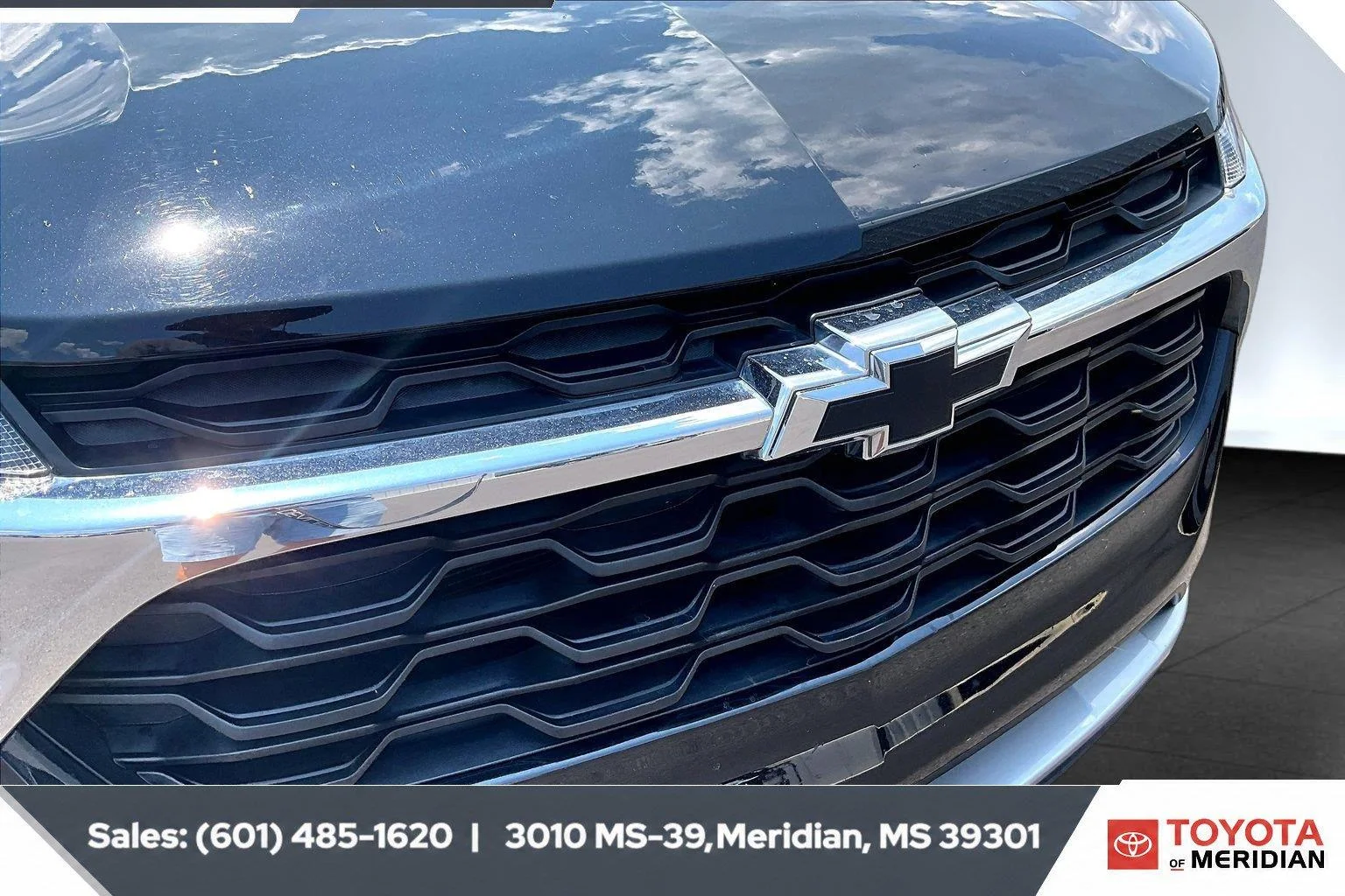 Used 2024 Mosaic Black Metallic Chevrolet LT image 21