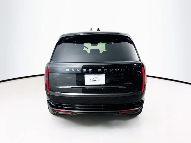 New 2026 Black Land Rover SE image 6