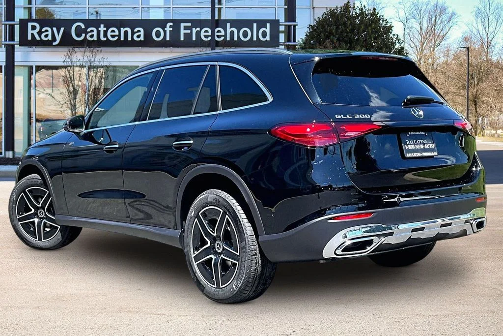 New 2026 Black Mercedes-Benz GLC 300 image 3