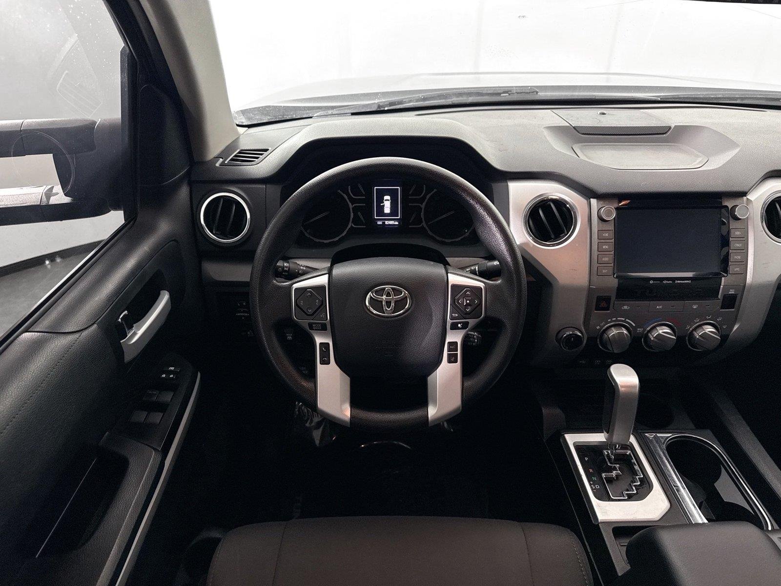 Used 2020 Midnight Black Metallic Toyota SR5 image 28