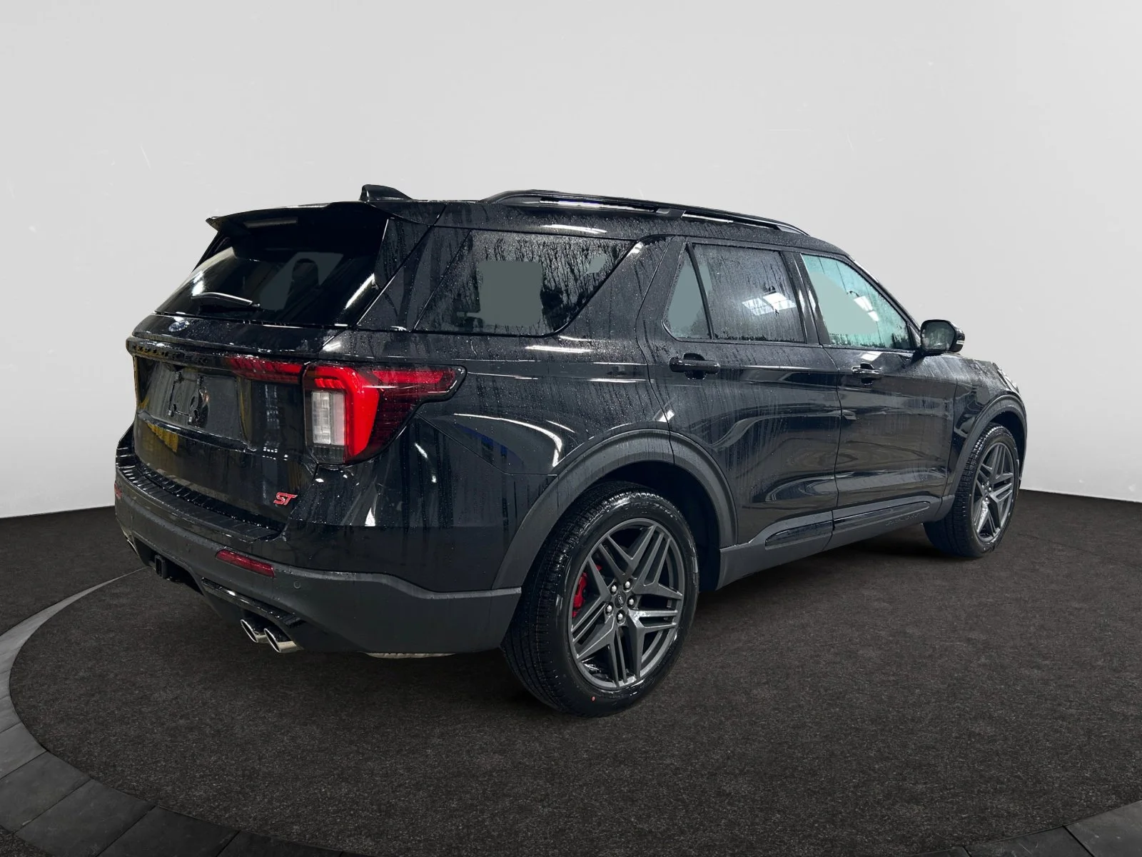 New 2026 Agate Black Metallic Ford ST image 5