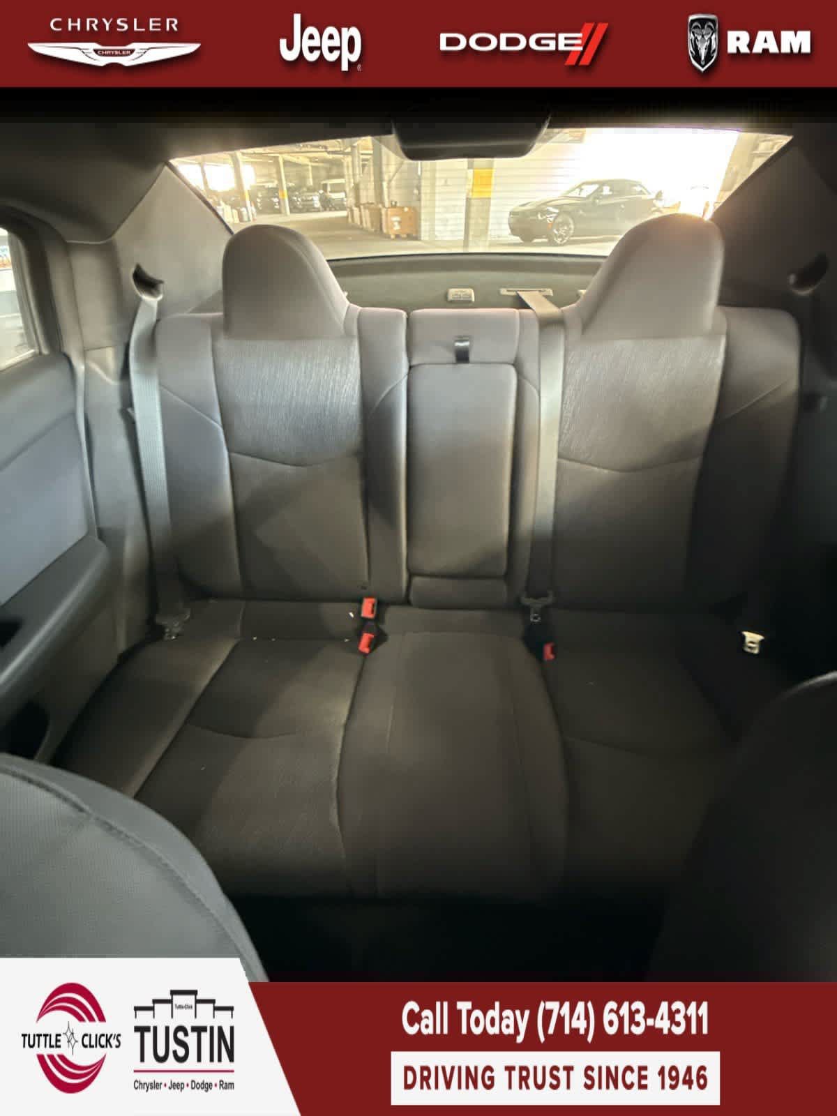 Used 2012 Tungsten Metallic Chrysler Touring image 9