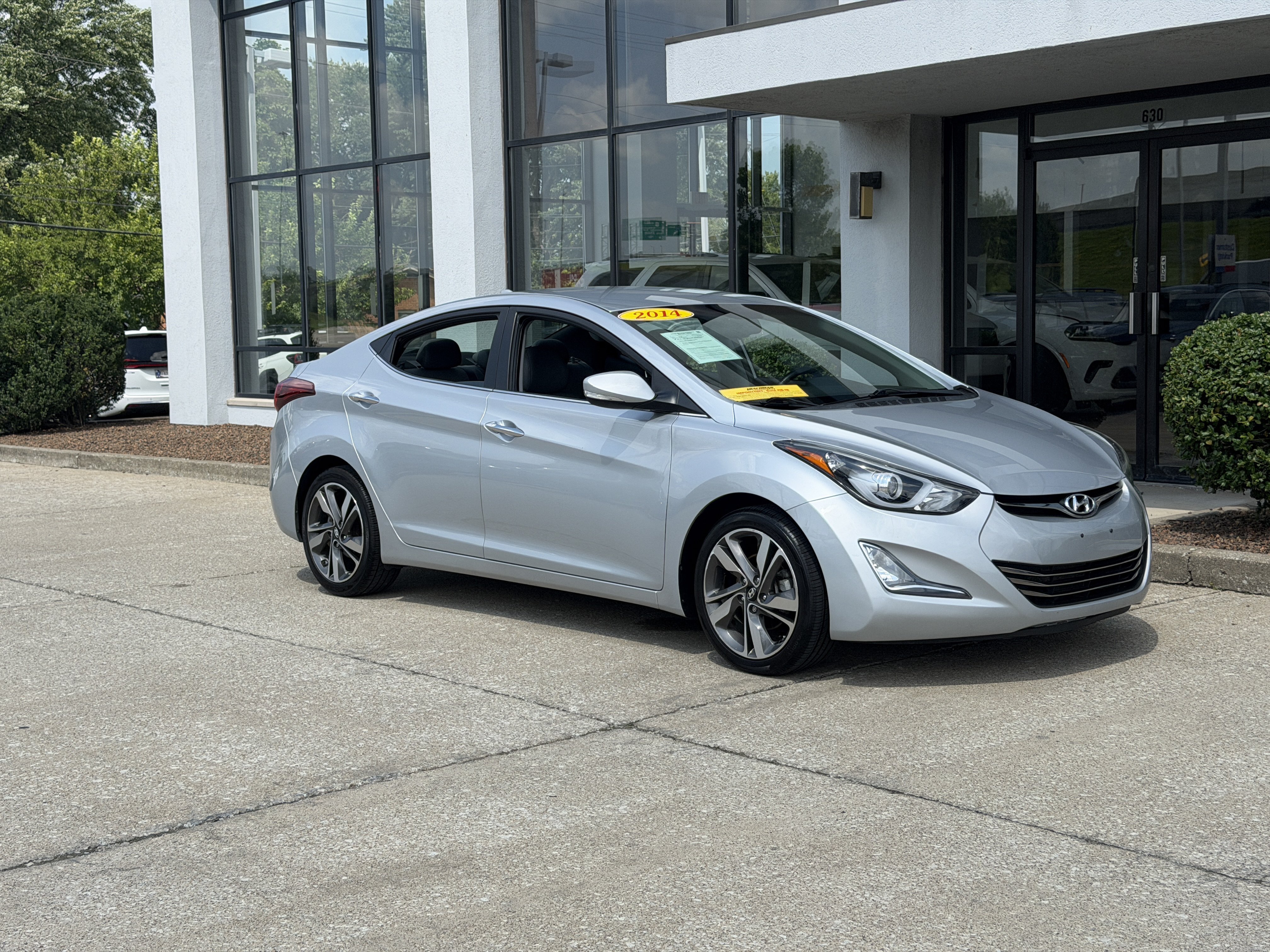 Used 2014 Hyundai Elantra Limited with VIN 5NPDH4AE6EH477196 for sale in Jeffersonville, IN