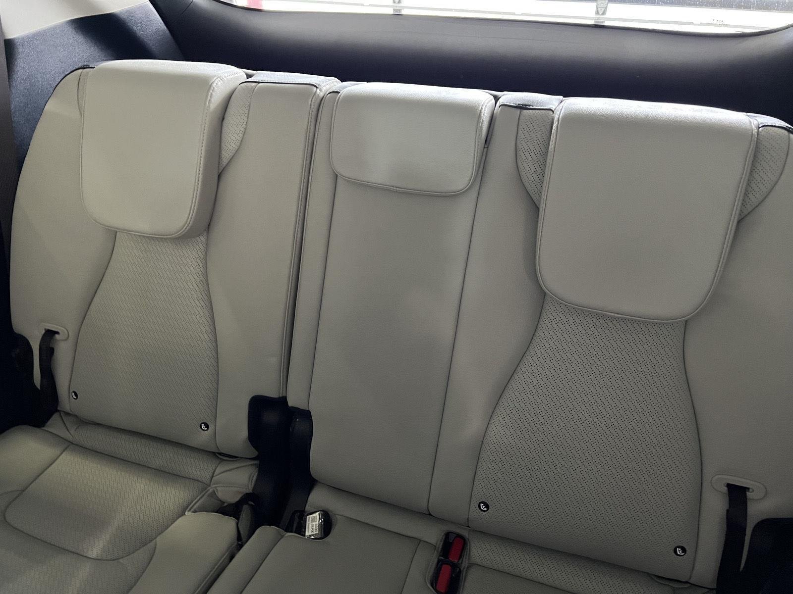 Used 2026 Snow White Pearl Kia SX Prestige image 30