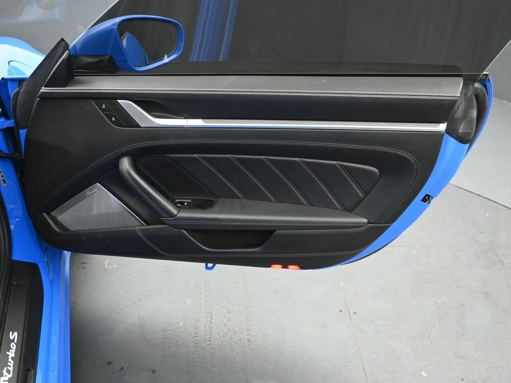 2022 PORSCHE 911 - Image 28