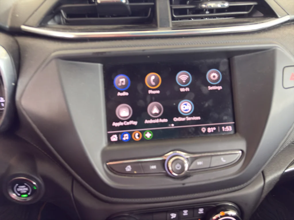Used 2023 MOSAIC BLACK METALLIC Chevrolet LT image 9