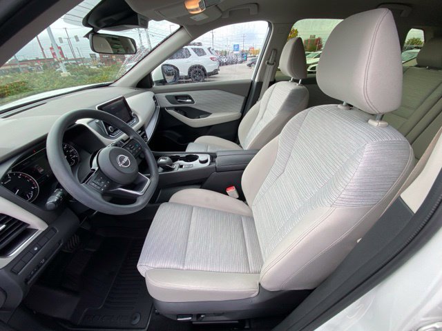 Certified Used 2023 Pearl White Nissan SV image 12