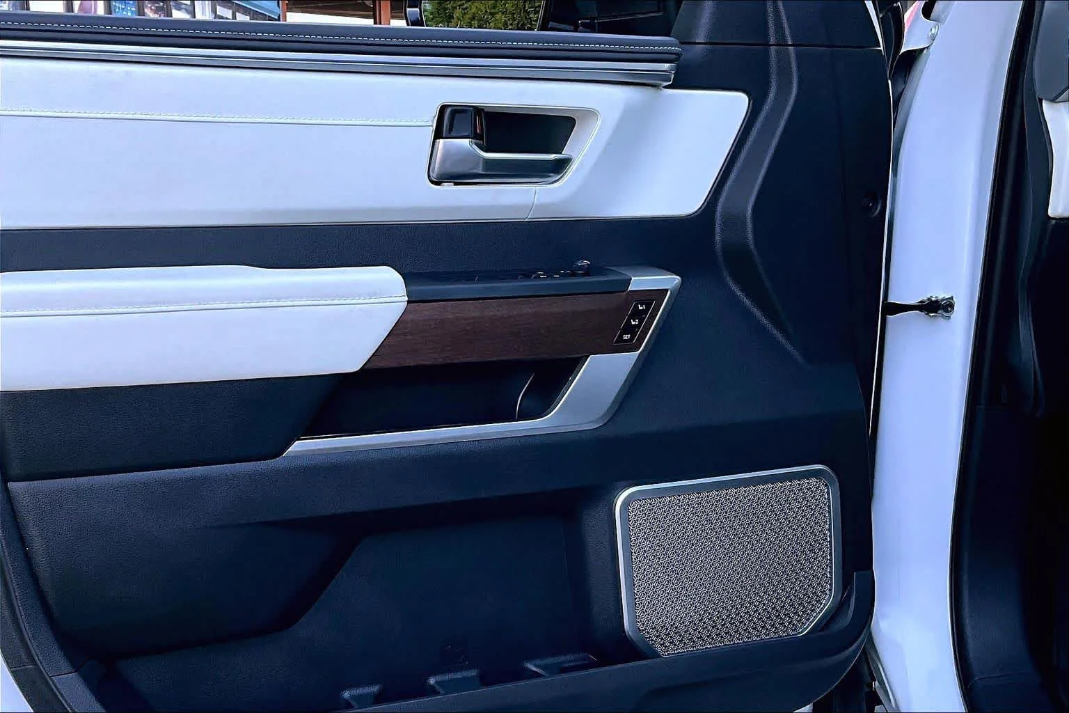 2024 Toyota Tundra Capstone - Photo 10
