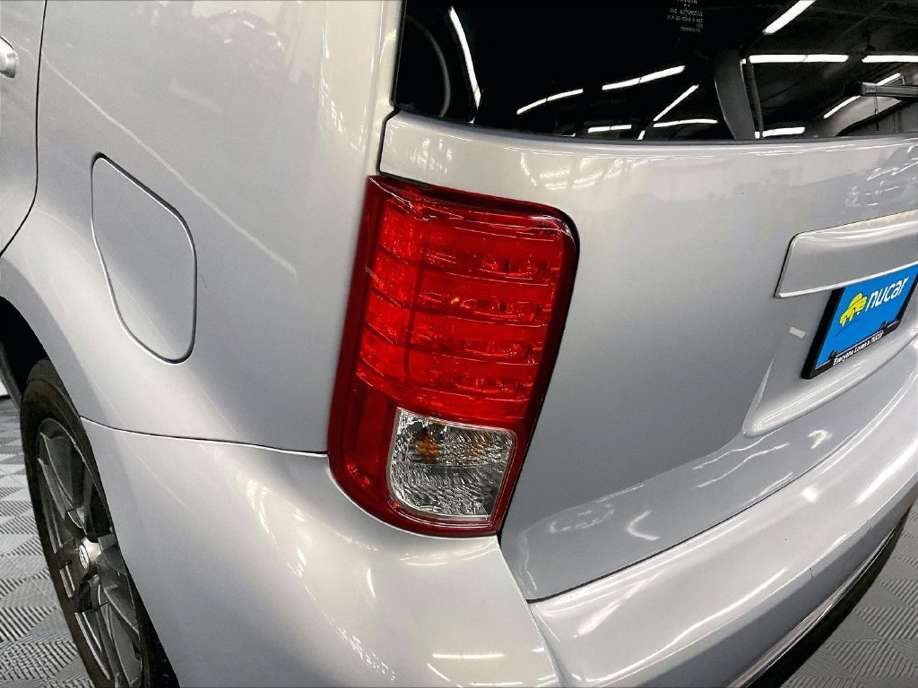 Used 2013 Silver Scion 10 Series image 31