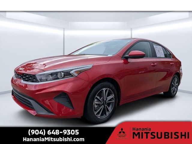 Used 2024 Red Kia LXS image 7