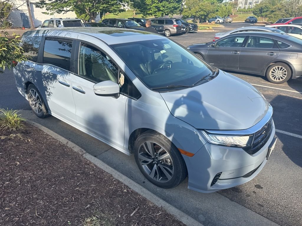 2023 Honda Odyssey Touring's photo
