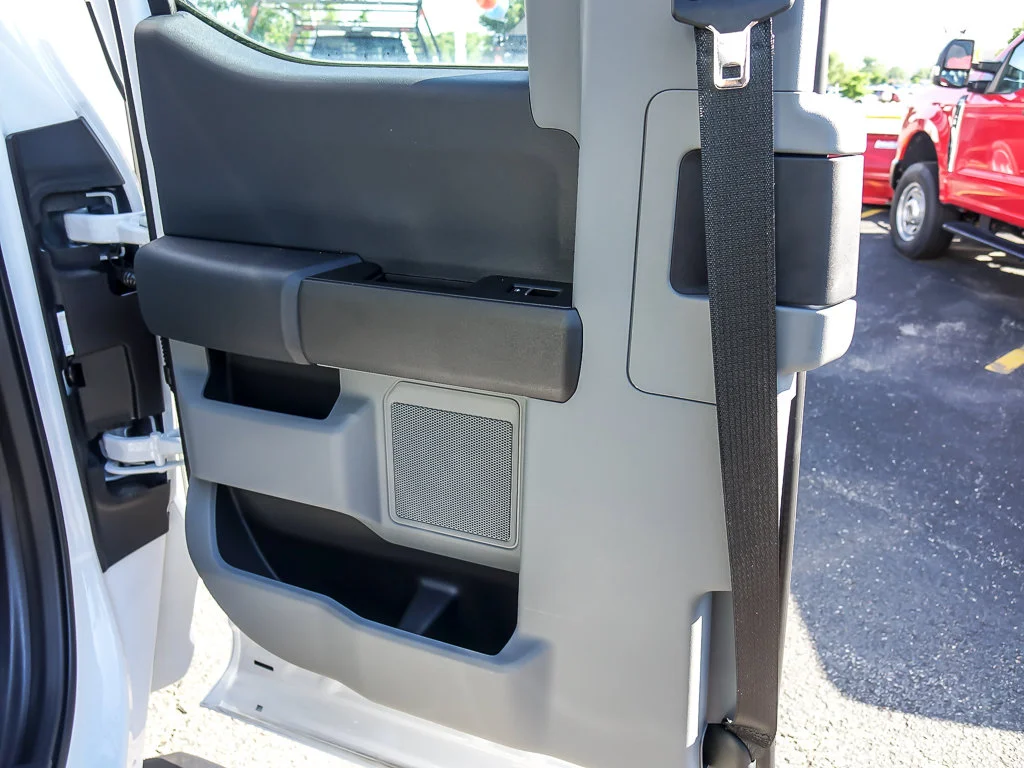 New 2026 Oxford White Ford XL image 28