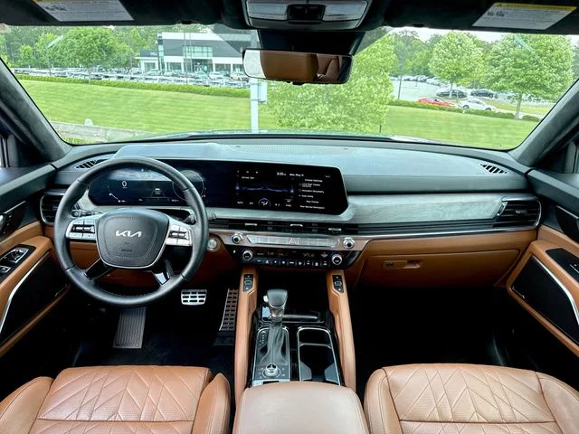 Used 2024 Black Kia SX-Prestige X-Line image 21