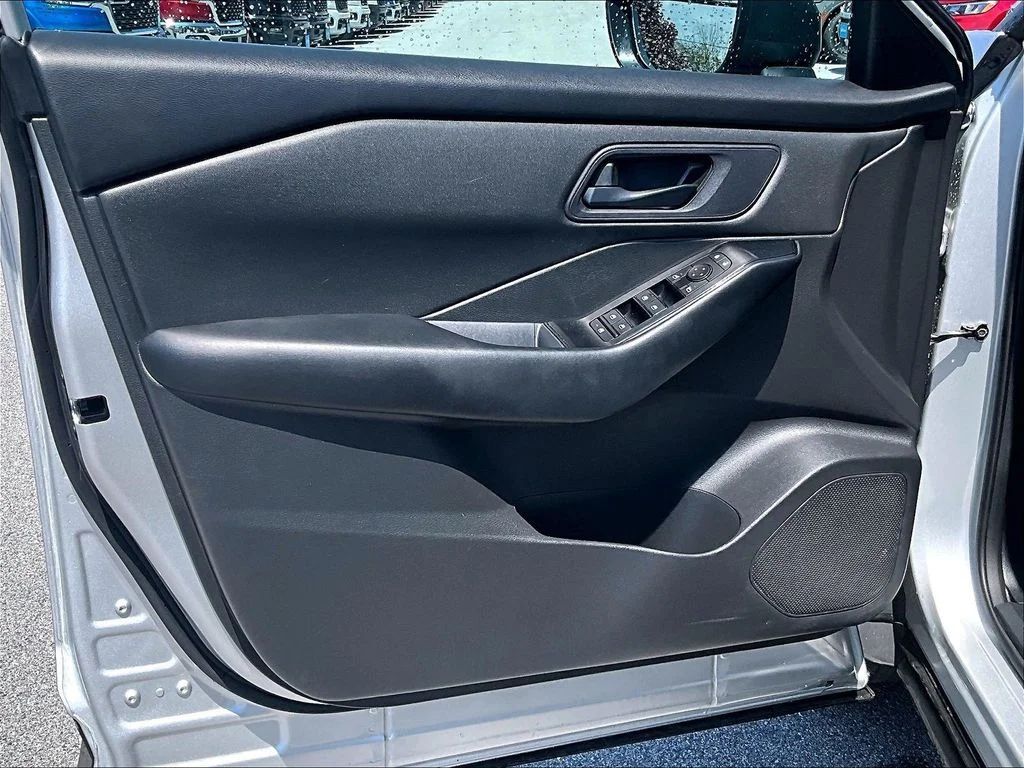 Certified Used 2024 Silver Nissan S image 9
