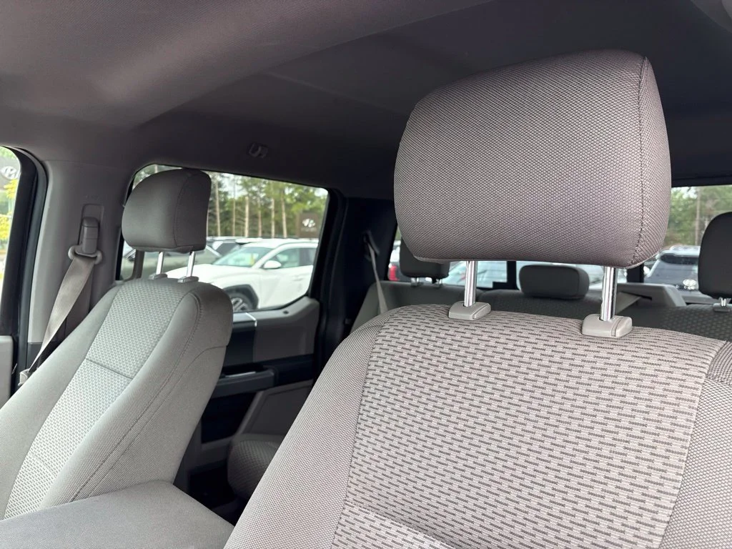 Used 2015 Tuxedo Black Metallic Ford XLT image 13