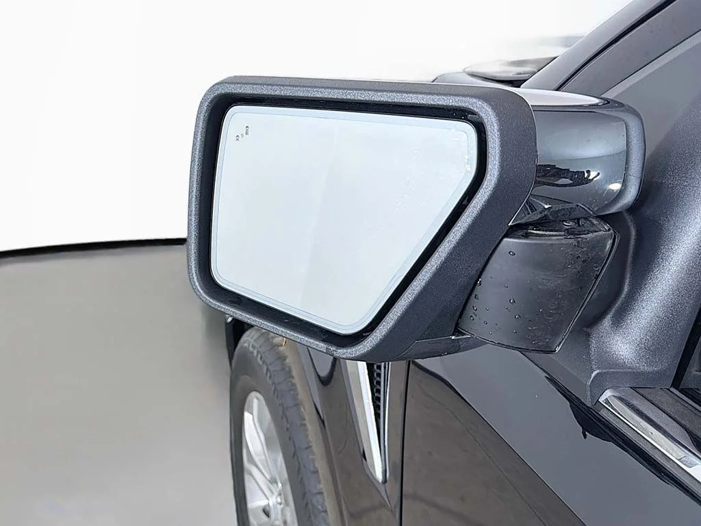 Used 2023 Agate Black Metallic Ford Platinum image 33
