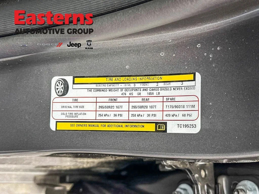 New 2026 Baltic Gray Metallic Clear-Coat Exterior Paint Jeep Limited image 29