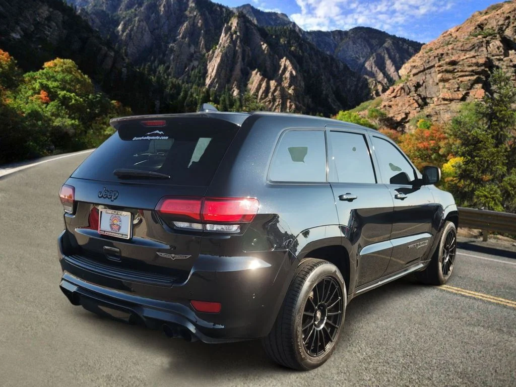 Used 2021 Black Jeep Trackhawk image 3