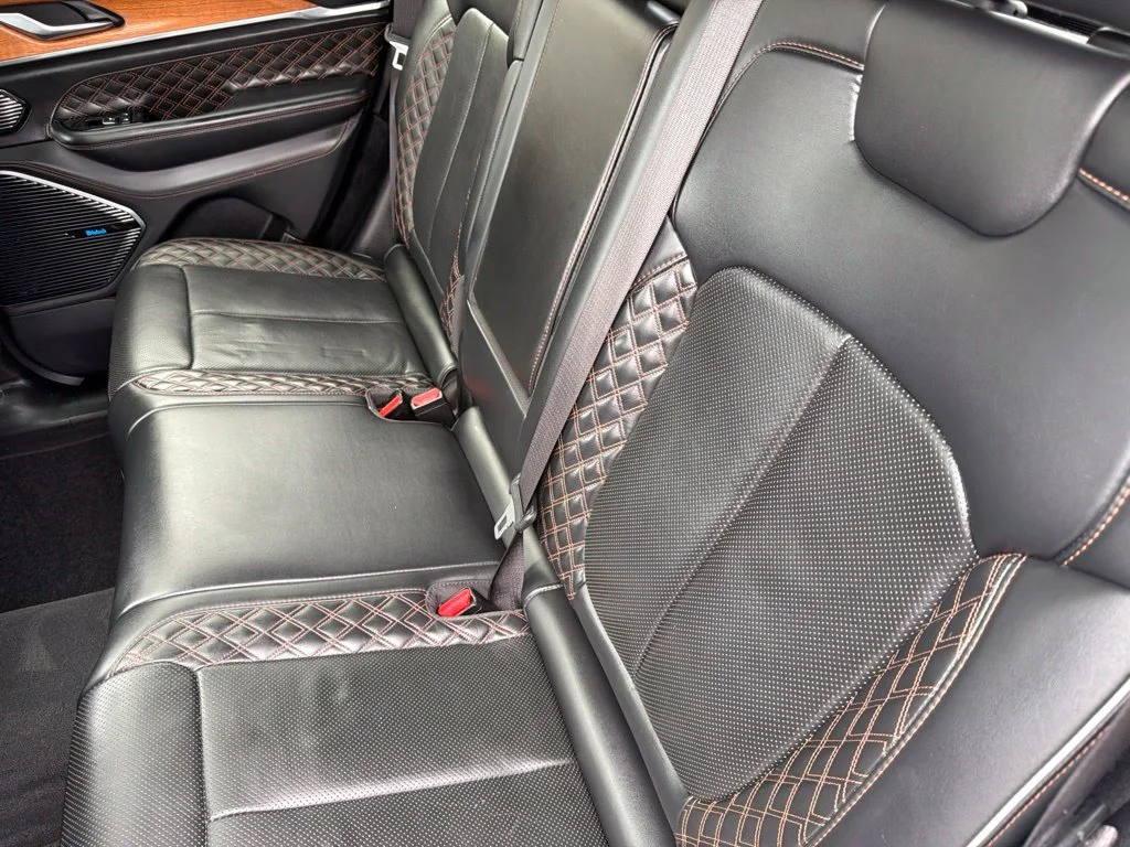 Used 2022 Bright White Clearcoat Jeep Summit Reserve image 10