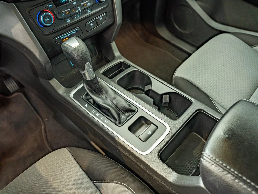 Used 2017 Magnetic Metallic Ford SE image 26