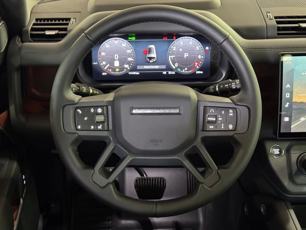 New 2026 Fuji White Land Rover X-Dynamic SE image 17