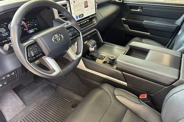 Certified Used 2023 WIND CHILL PEARL* Toyota  image 11
