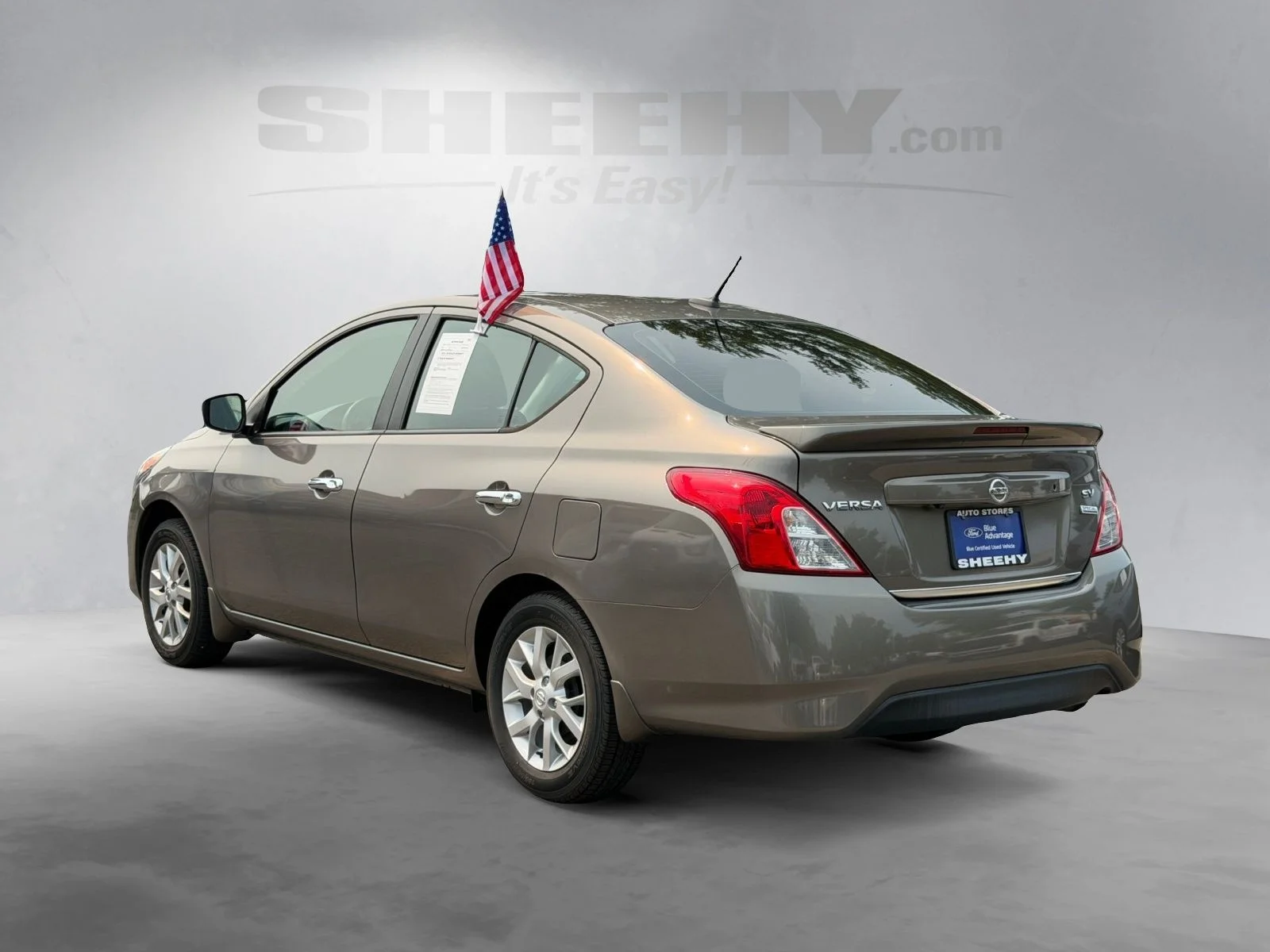 Used 2017 Khaki Nissan 1.6 SV image 13