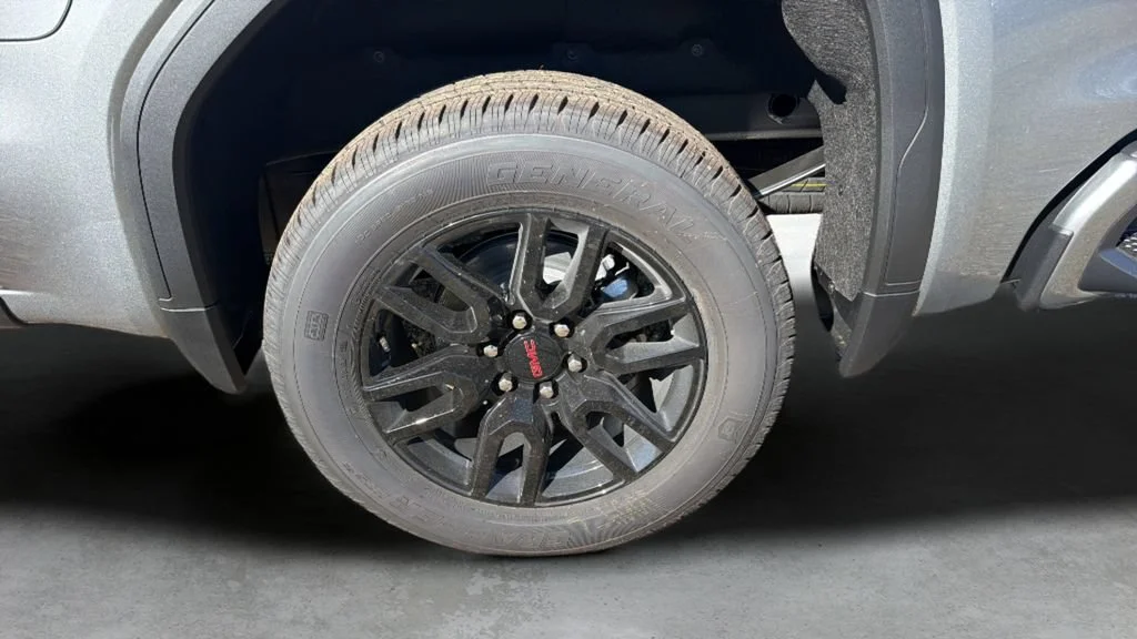 New 2026 Sterling Metallic GMC Elevation image 20
